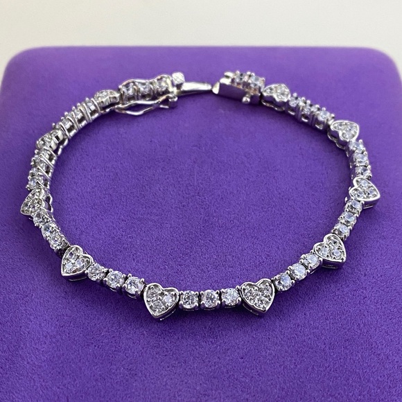 💛 Chic Sterling Silver CZ Heart Tennis Bracelet - Picture 2 of 7
